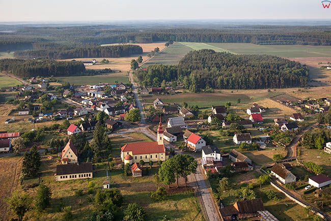 Zdroje, panorama wsi. EU, PL, Kujawsko-Pomorskie.